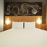 Ibis Gare De Lyon Ledru Rollin Paris