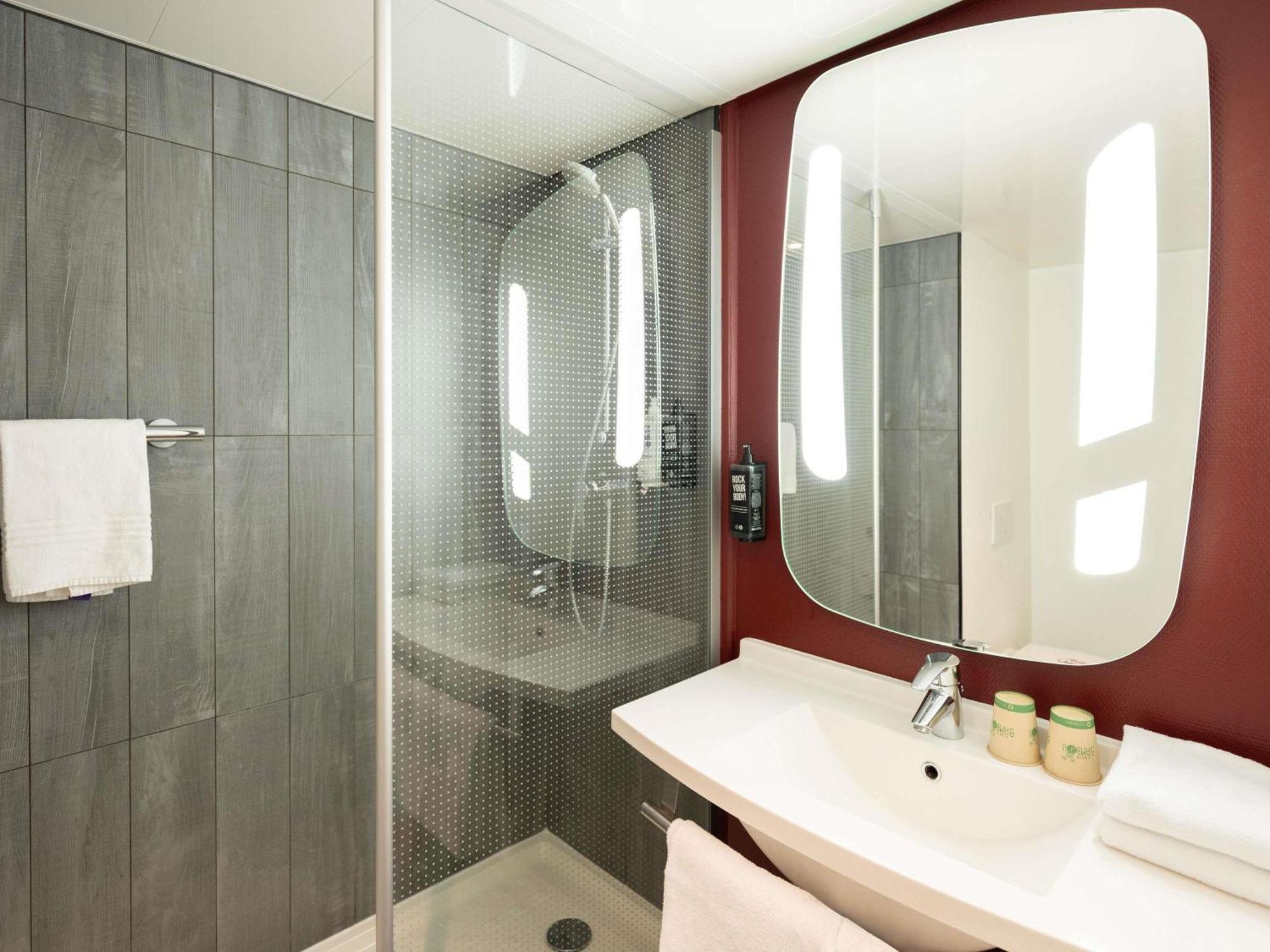 Ibis Gare De Lyon Ledru Rollin Paris