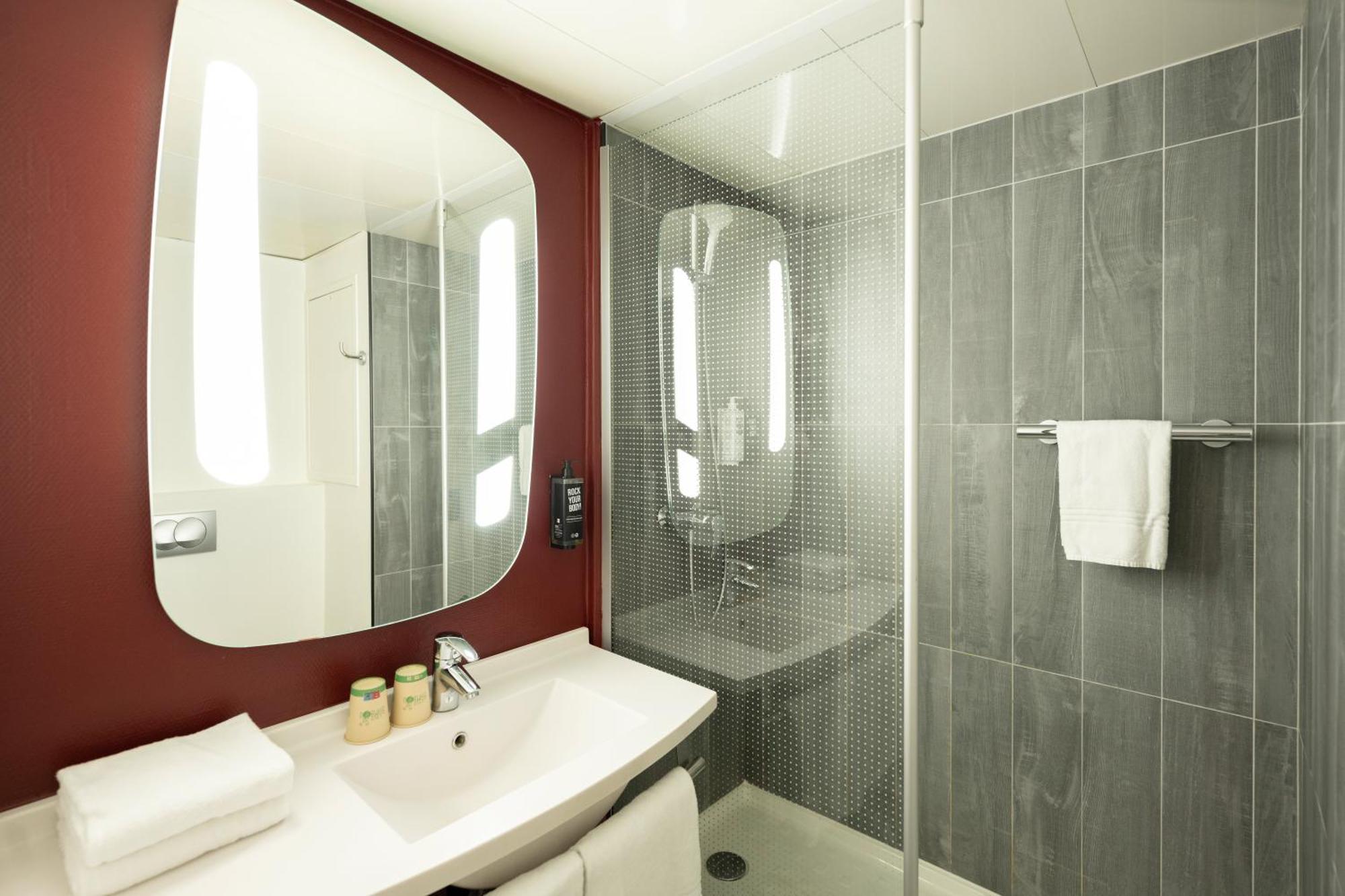 Ibis Gare De Lyon Ledru Rollin Hotel 3*