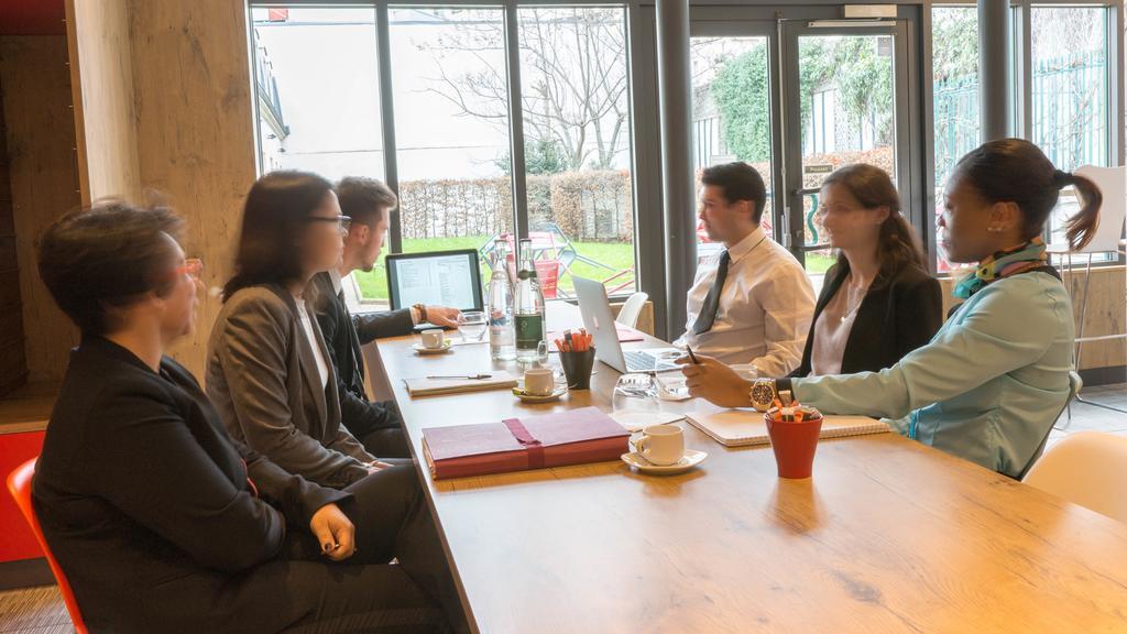 Hotel Ibis Gare De Lyon Ledru Rollin 3*